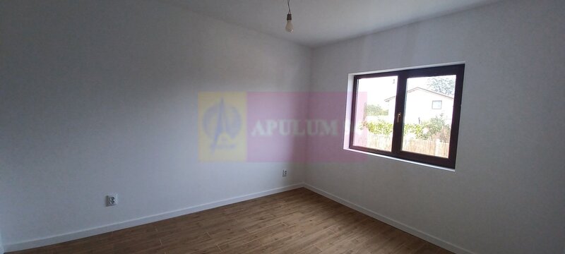 Sabareni, casa noua tip parter, cu pod mansardabil