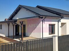 Sabareni, casa noua tip parter, cu pod mansardabil